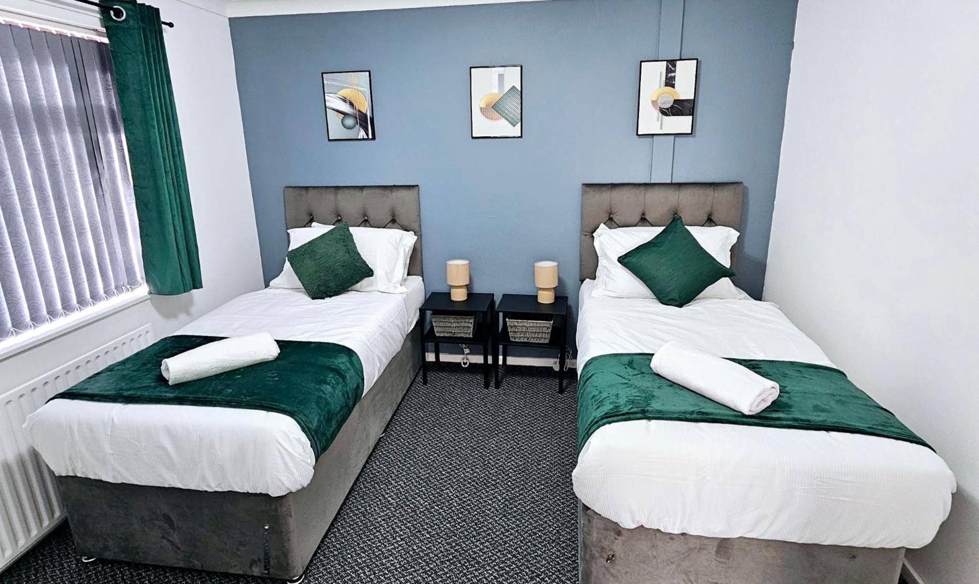 Lushstay Telford - Families, Contractors & Group Of Friends, Long Term Stay Dış mekan fotoğraf
