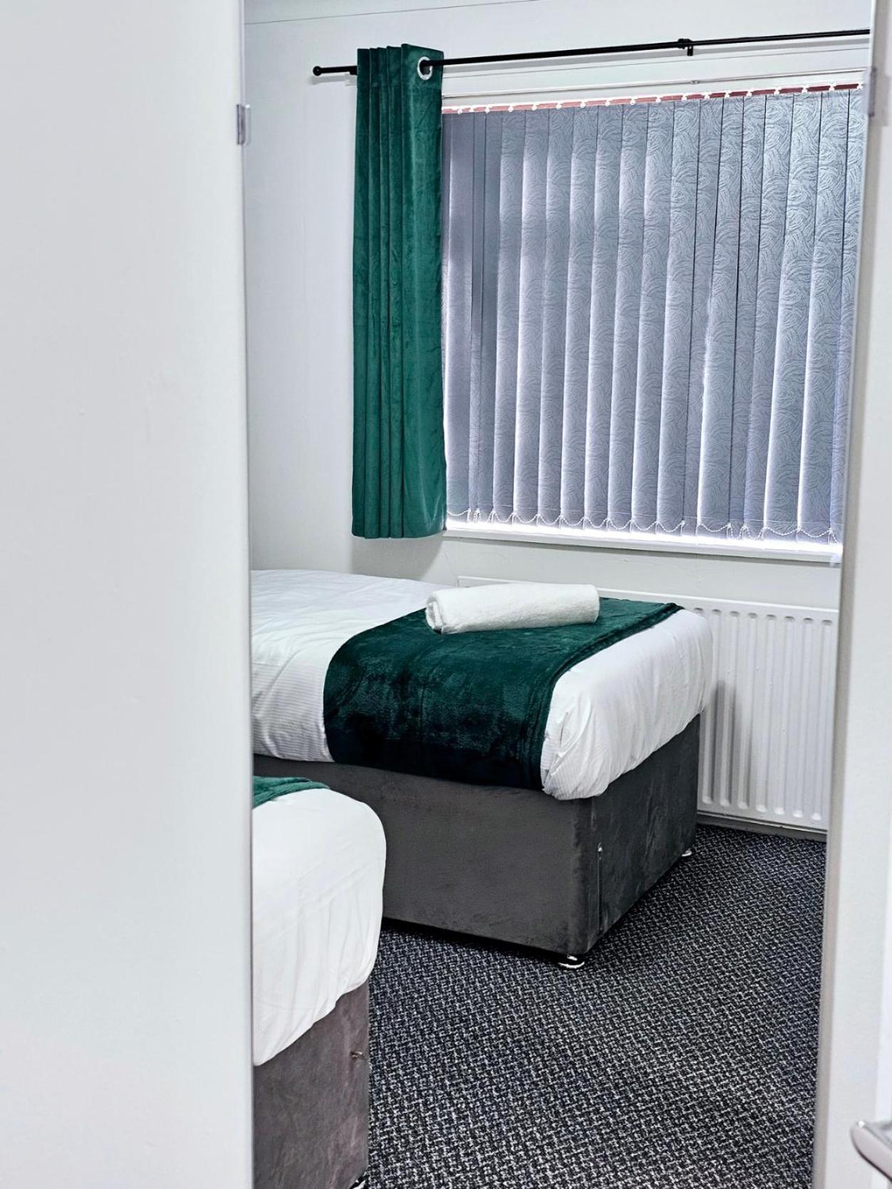 Lushstay Telford - Families, Contractors & Group Of Friends, Long Term Stay Dış mekan fotoğraf